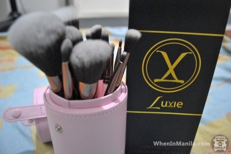 LUXIE 538 Flat Angled Blender Brush - Rose Gold
