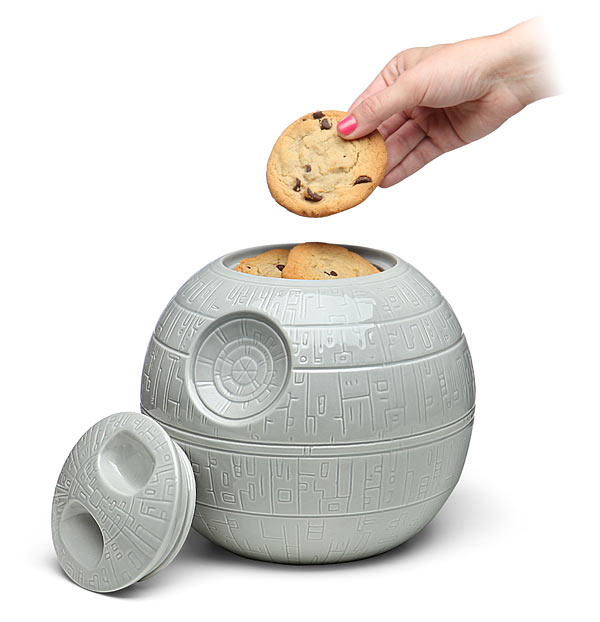 https://www.wheninmanila.com/wp-content/uploads/2018/05/Star-Wars-Cookie-Jar.jpg