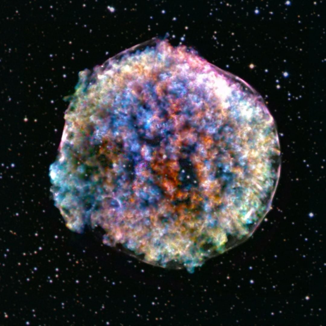 LOOK NASA captures Chandra supernova and it looks majestic When In