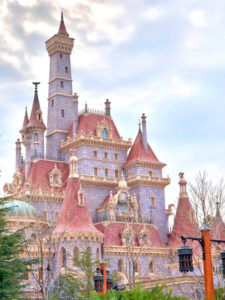 Here's Your First Look at the New 'Beauty and The Beast' Castle in ...