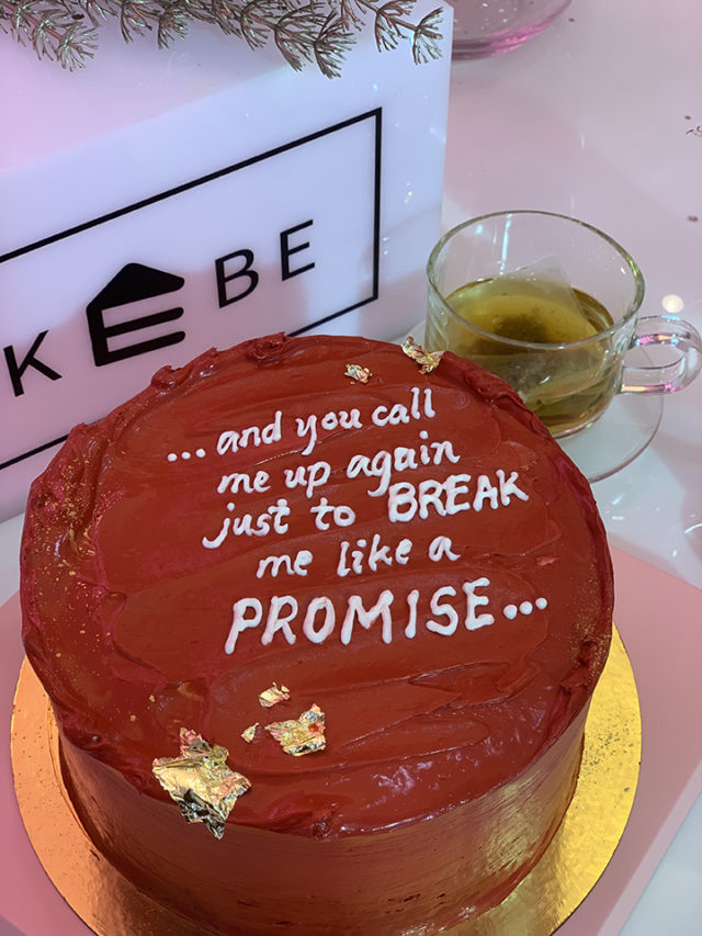 LOOK: Bakebe Has Taylor Swift Red Cakes for the Swifties Out There ...