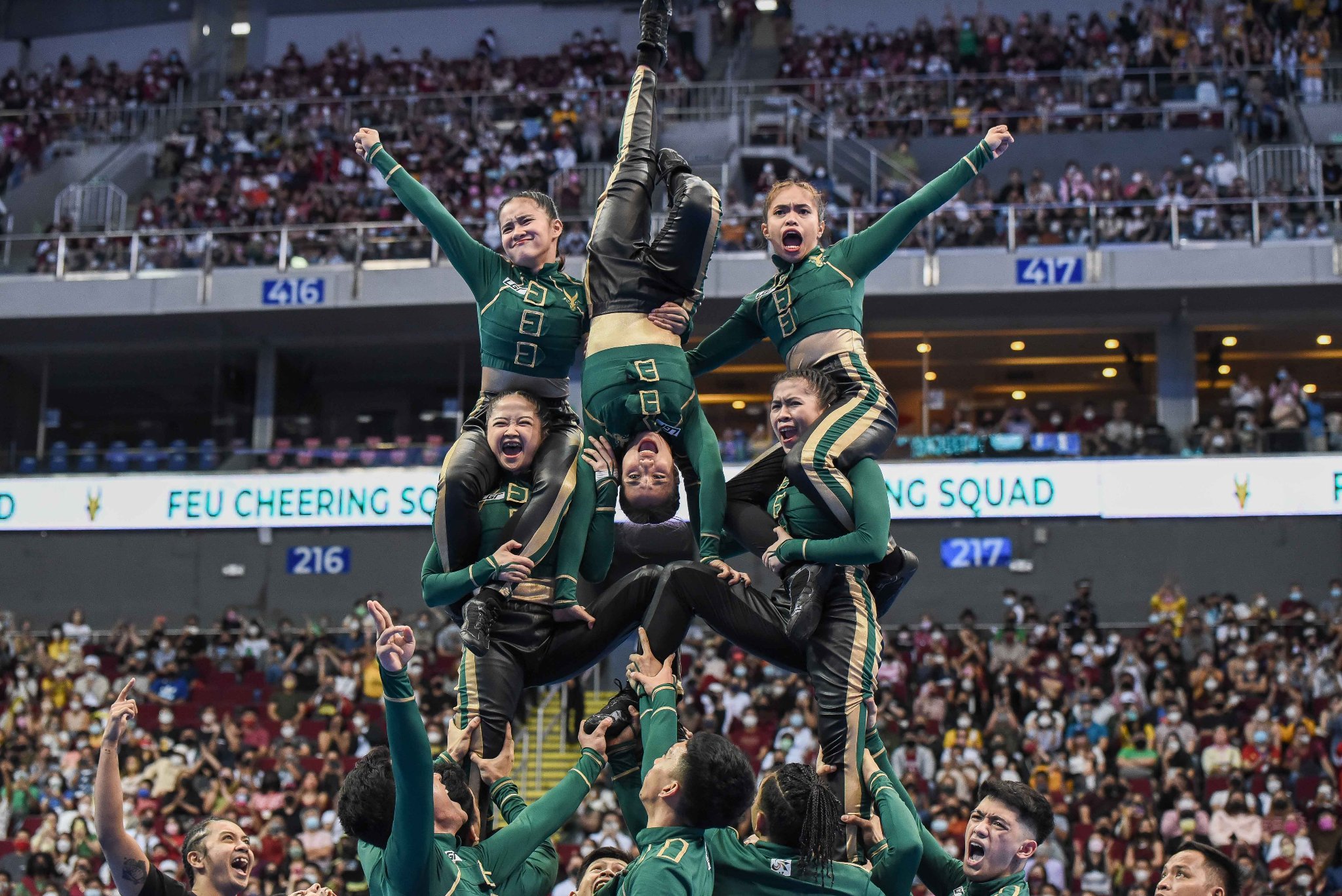FEU Cheering Squad Wins UAAP Cheerdance Competition 2022 When In Manila