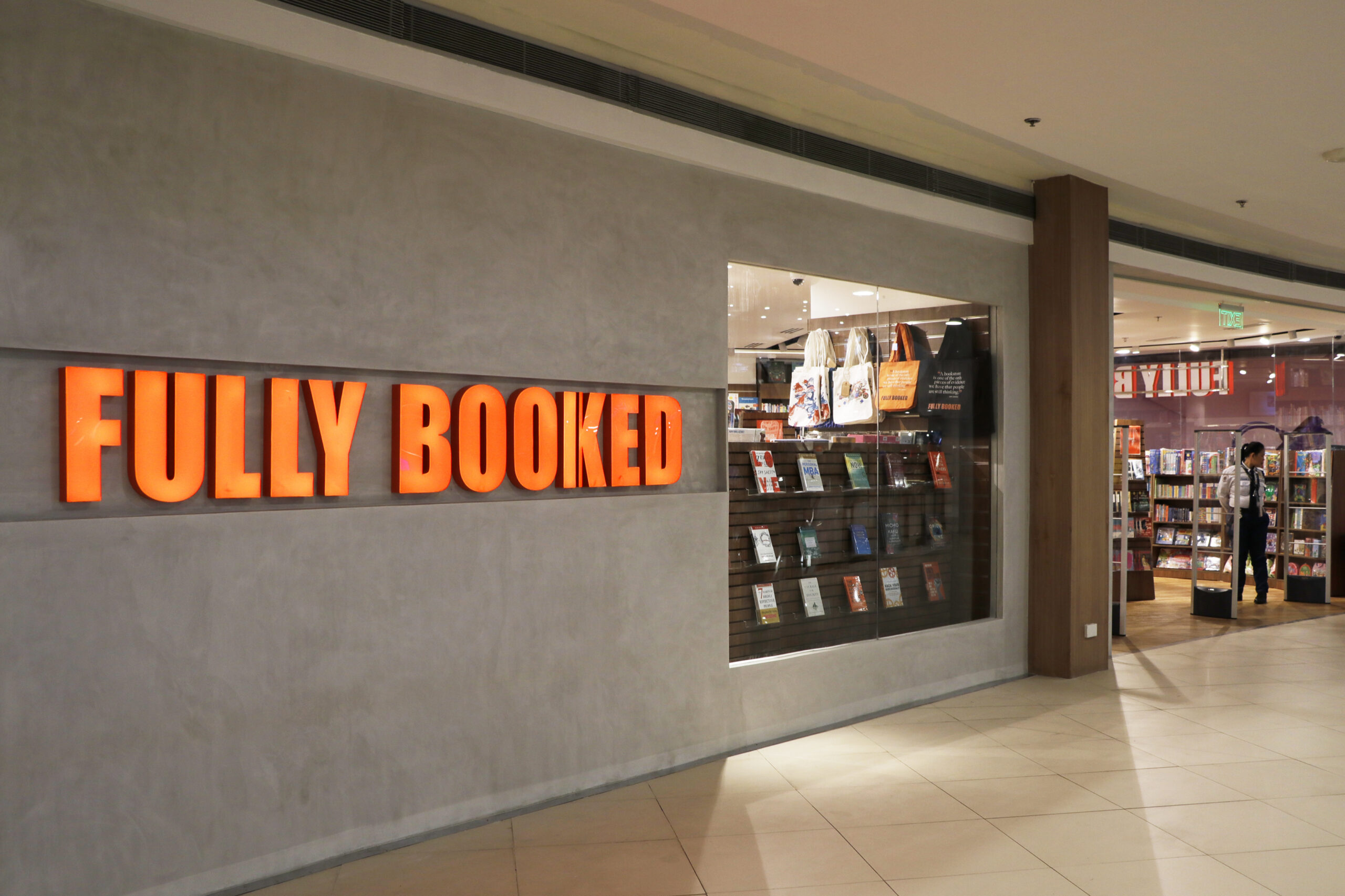 Fully Booked Trinoma 1 scaled