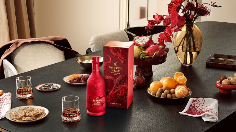 hennessy chinese new year 2024 yang yong liang dragon