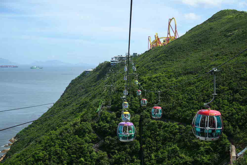 A Guide to Ocean Park Hong Kong: Animal Encounters, Thrilling Rides, Water Adventures, and a Whole Lot of Fun